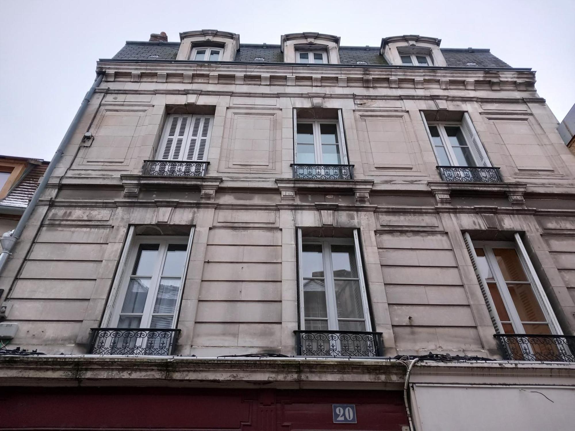 Passage De L'Horloge Auxerre Exterior foto